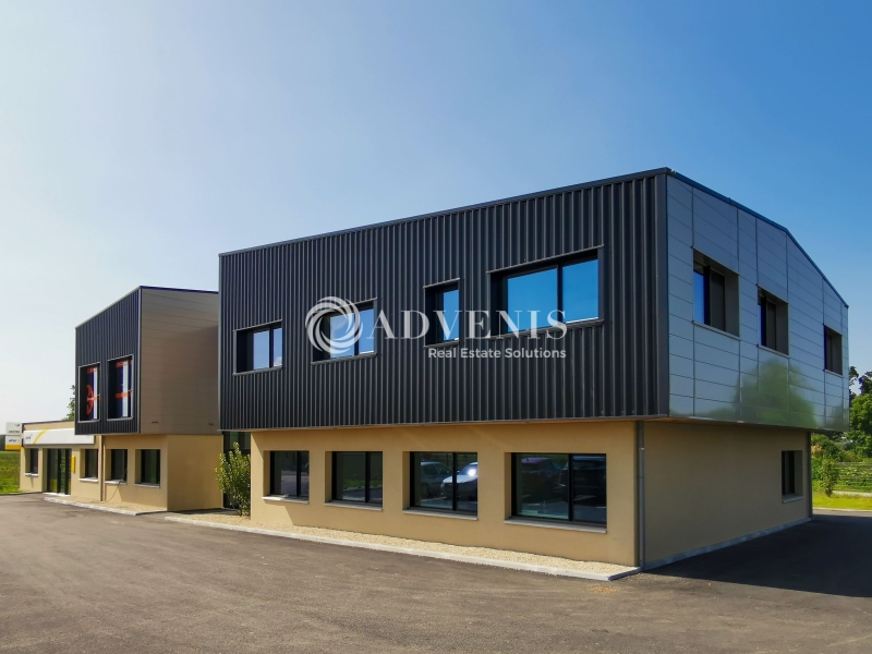 Vente Utilisateur Bureaux COMBOURG (35270) - Photo 1