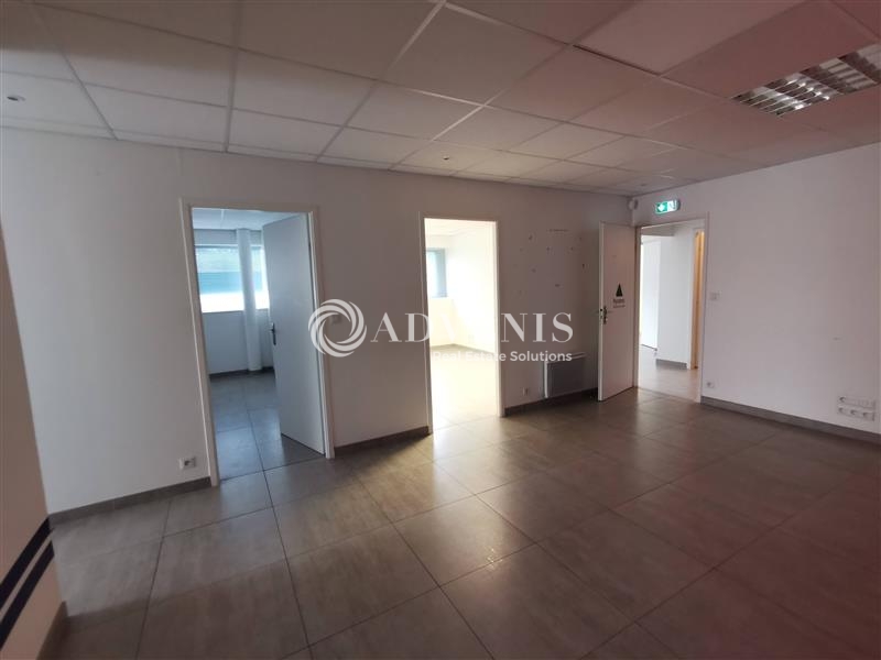 Vente Utilisateur Bureaux TREGUEUX (22950) - Photo 1