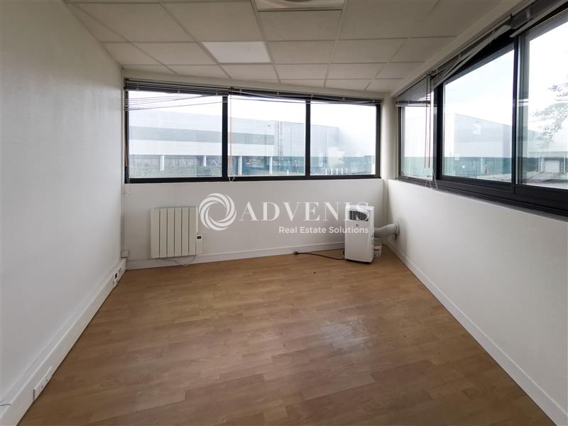 Location Bureaux PACE (35740) - Photo 5
