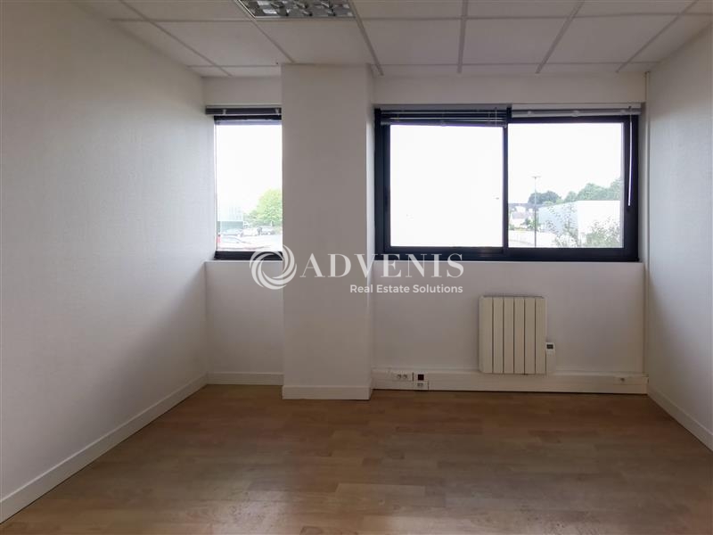 Location Bureaux PACE (35740) - Photo 7