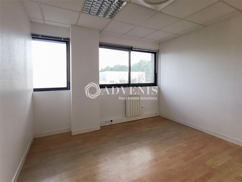 Location Bureaux PACE (35740) - Photo 8