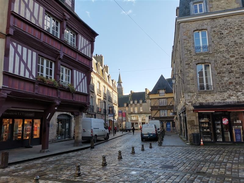 Vente Utilisateur Commerces DINAN (22100) - Photo 9