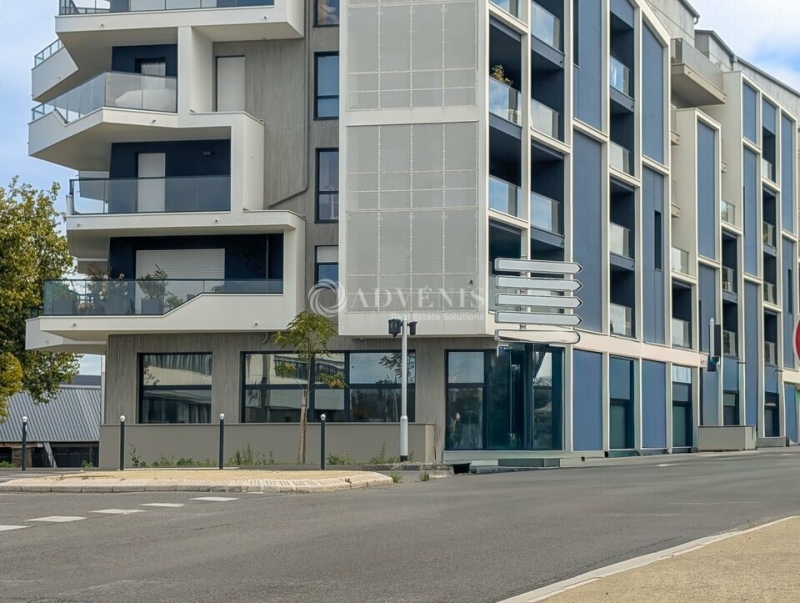 Location Commerces SAINT MALO (35400) - Photo 1