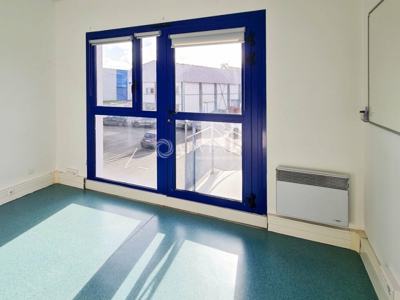 Vente Investisseur Bureaux SAINT BRIEUC (22000) - Photo 6