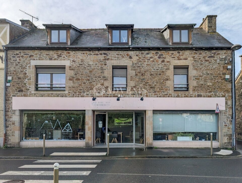 Location Commerces LAMBALLE ARMOR (22400) - Photo 1