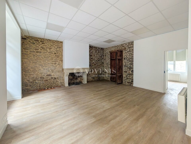 Location Bureaux DINAN (22100) - Photo 1