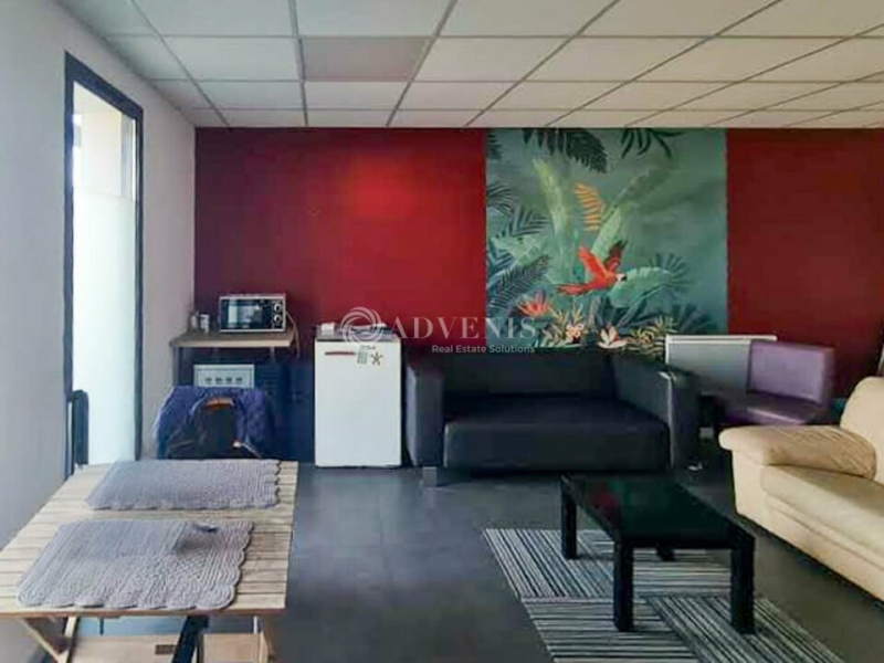 Location Commerces PLOUFRAGAN (22440) - Photo 8