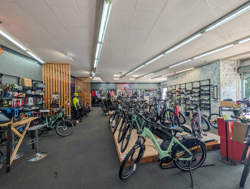 Location Commerces DINAN (22100) - Photo 5