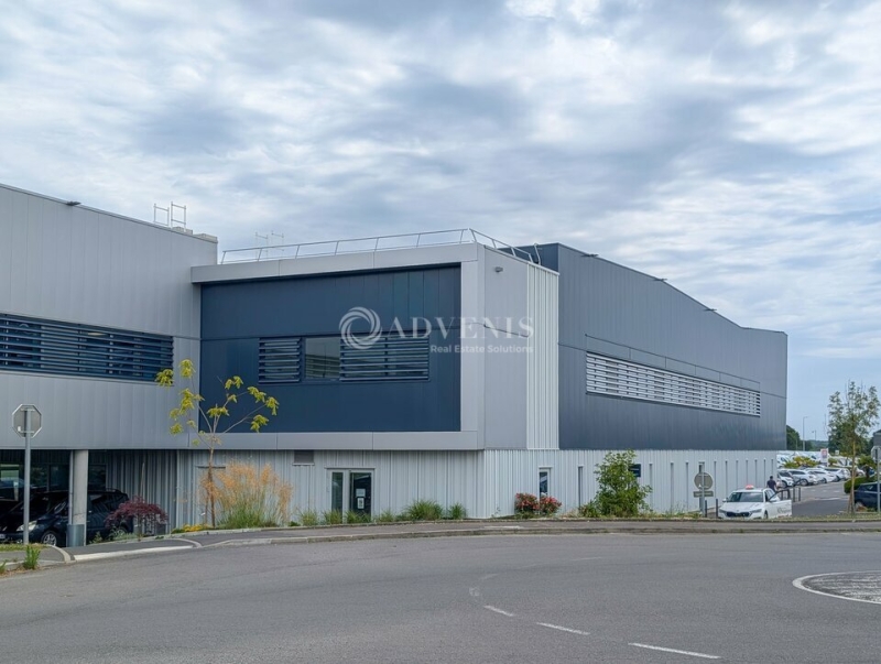 Location Bureaux LANVALLAY (22100) - Photo 2