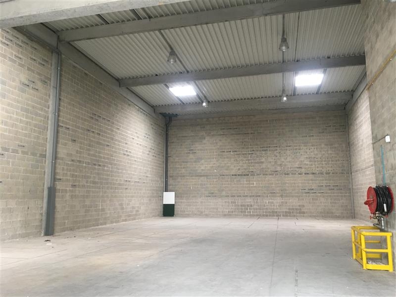 Location Activités Entrepôts ELANCOURT (78990) - Photo 7