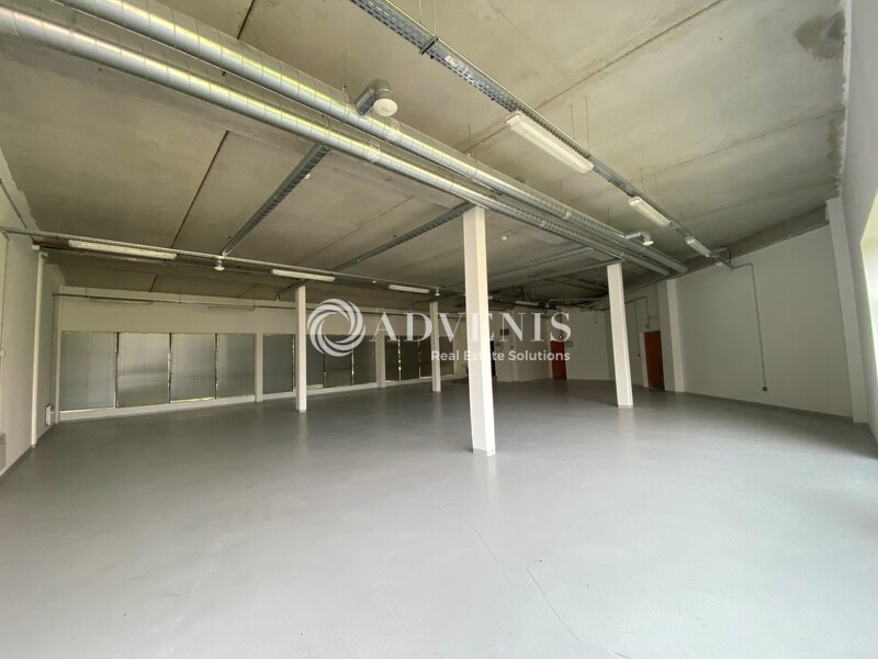 Location Bureaux et activités légères ELANCOURT (78990) - Photo 5