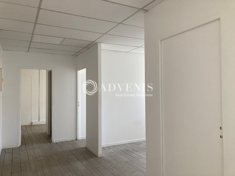 Location Bureaux VERSAILLES (78000) - Photo 4