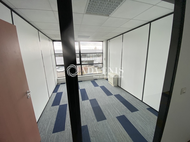 Location Activités Entrepôts ELANCOURT (78990) - Photo 2