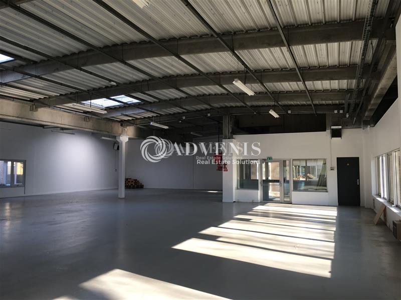 Location Activités Entrepôts TRAPPES (78190) - Photo 8