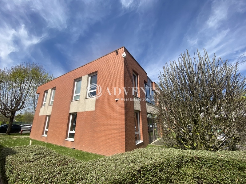 Location Bureaux et activités légères MONTIGNY LE BRETONNEUX (78180) - Photo 1
