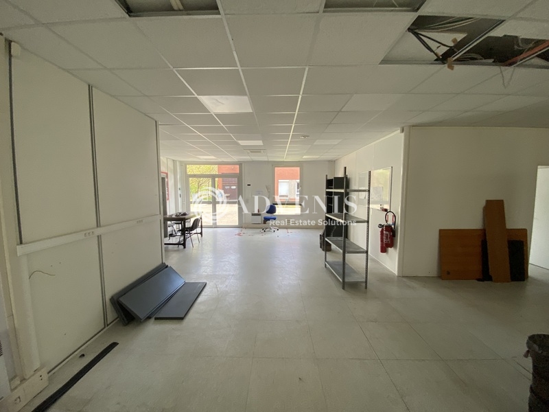 Location Bureaux et activités légères MONTIGNY LE BRETONNEUX (78180) - Photo 3