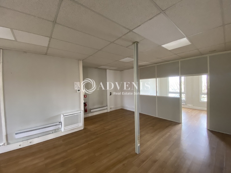Location Activités Entrepôts MONTIGNY LE BRETONNEUX (78180) - Photo 6