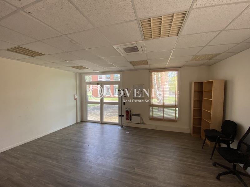 Location Activités Entrepôts MONTIGNY LE BRETONNEUX (78180) - Photo 8