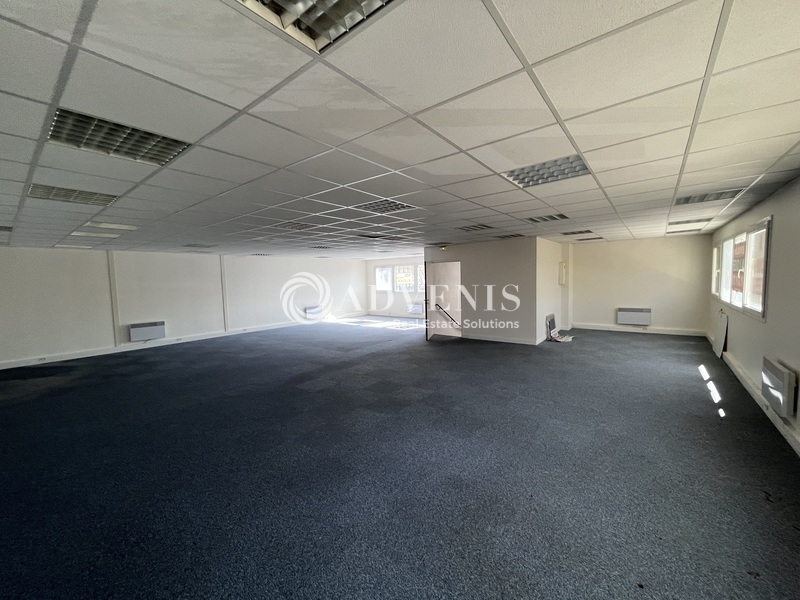 Location Bureaux TRAPPES (78190) - Photo 2