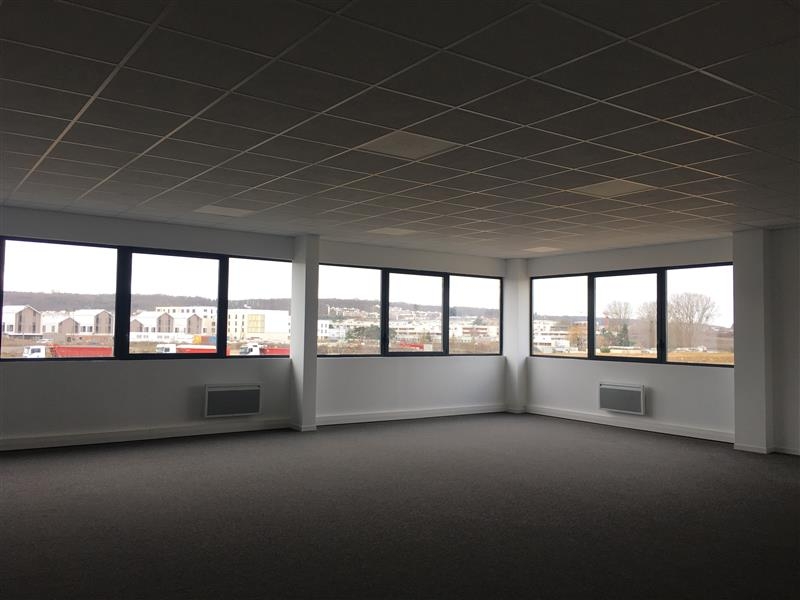 Location Entrepôts SAINT CYR L'ECOLE (78210) - Photo 2
