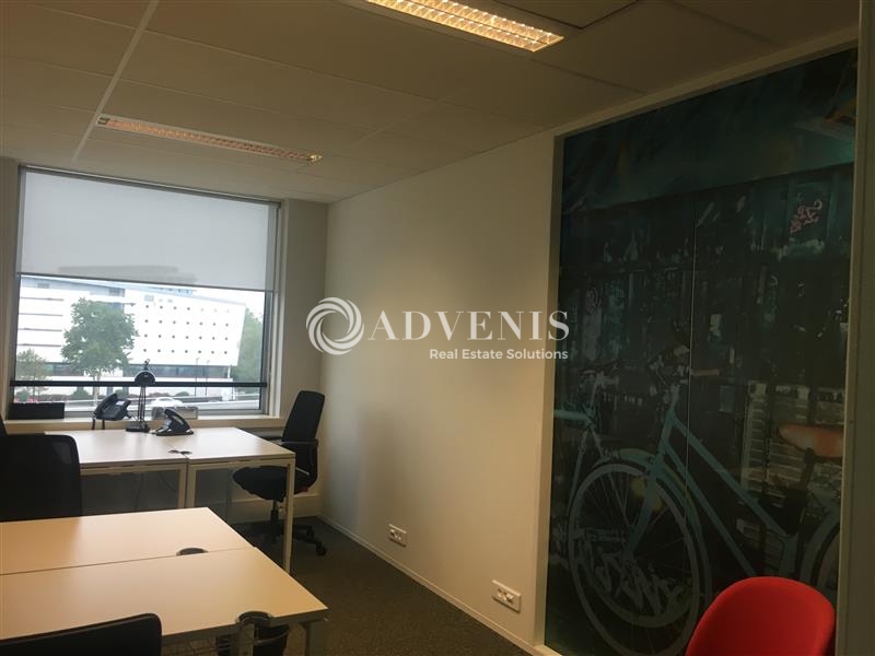 Location Bureaux MONTIGNY LE BRETONNEUX (78180) - Photo 4