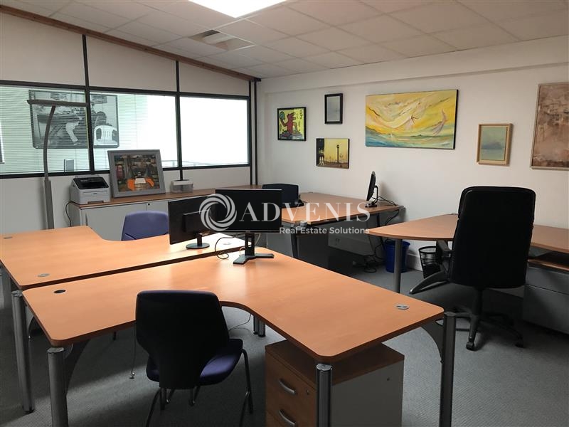 Location Bureaux BOIS D'ARCY (78390) - Photo 2