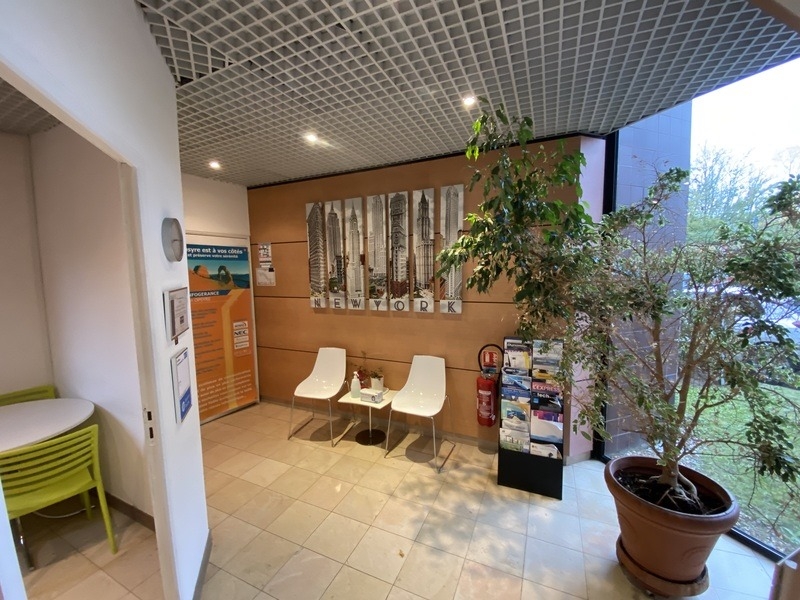 Vente Investisseur Bureaux MONTIGNY LE BRETONNEUX (78180) - Photo 4
