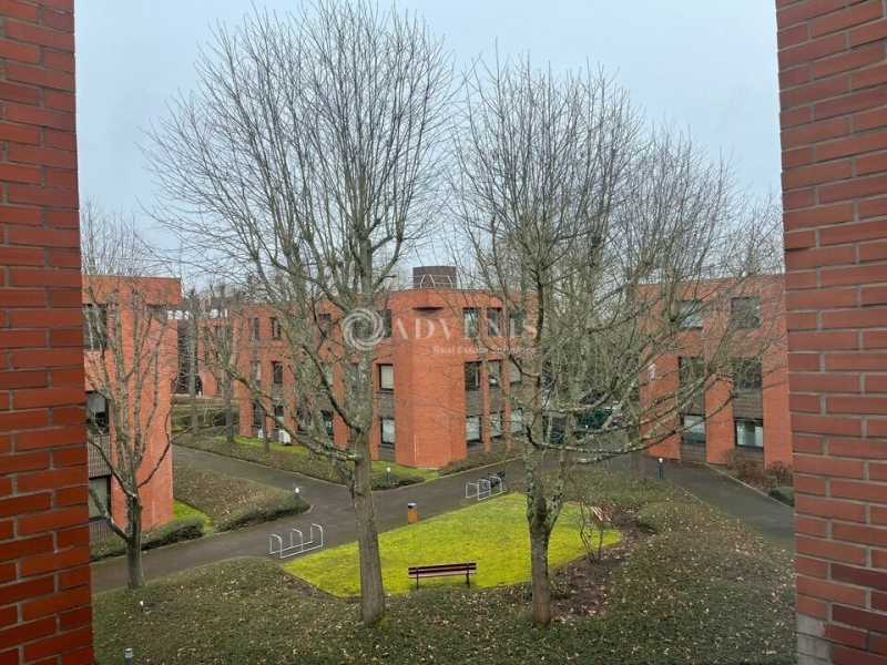 Vente Investisseur Bureaux MONTIGNY LE BRETONNEUX (78180) - Photo 5