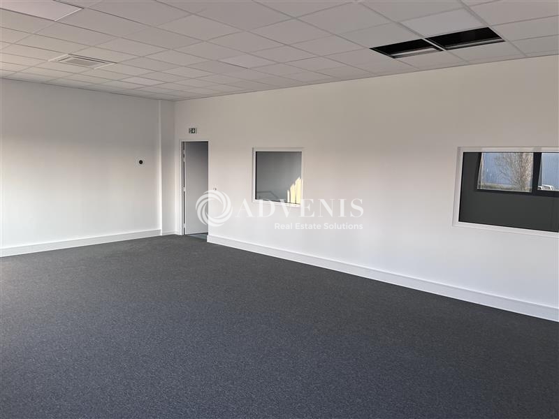 Vente Utilisateur Activités Entrepôts TRAPPES (78190) - Photo 2