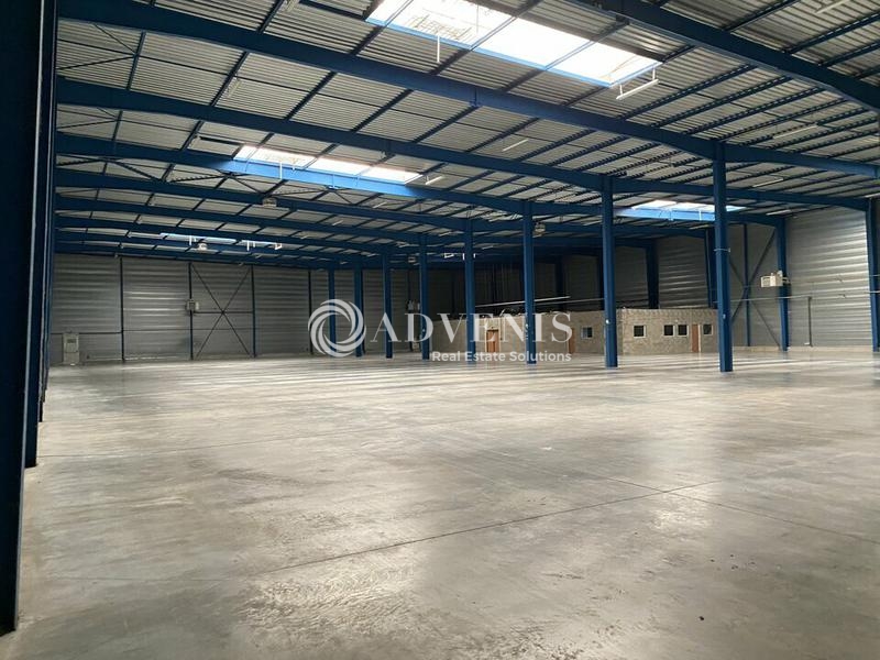 Location Entrepôts MAUREPAS (78310) - Photo 1