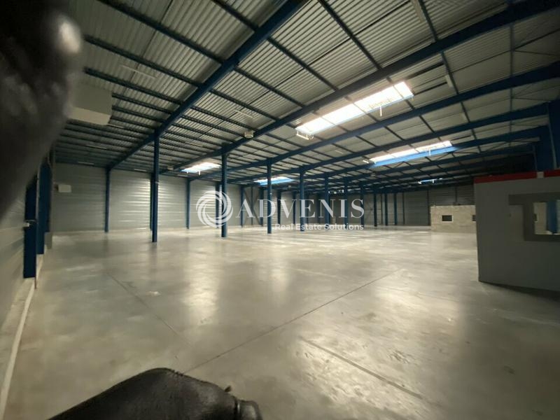 Location Entrepôts MAUREPAS (78310) - Photo 2