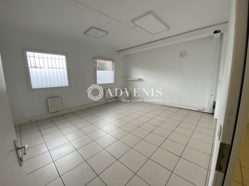 Location Activités Entrepôts TRAPPES (78190) - Photo 5