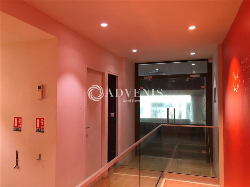 Location Commerces MONTIGNY LE BRETONNEUX (78180) - Photo 5