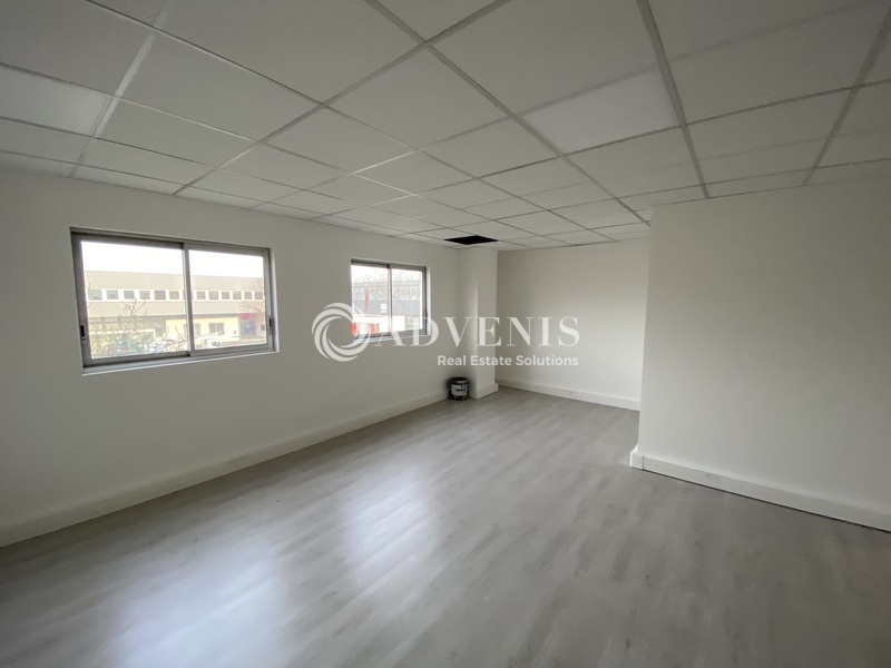 Vente Utilisateur Bureaux TRAPPES (78190) - Photo 4