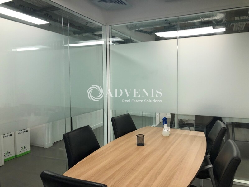 Location Bureaux VERSAILLES (78000) - Photo 2