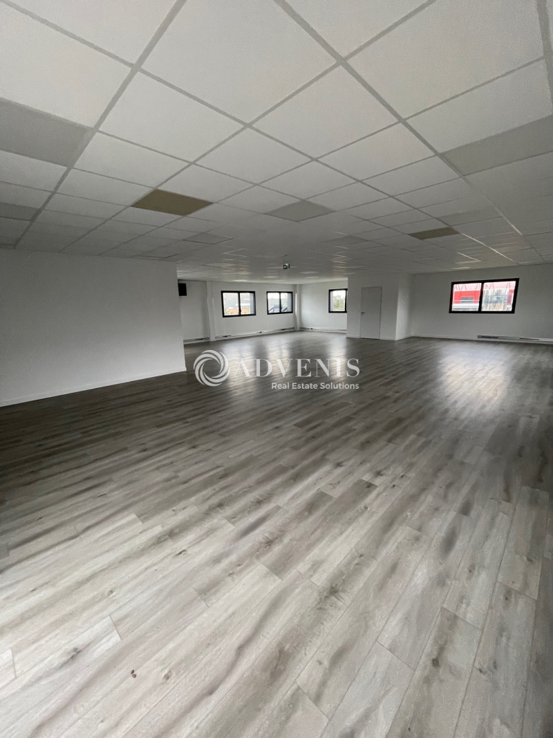 Location Bureaux GAZERAN (78125) - Photo 3