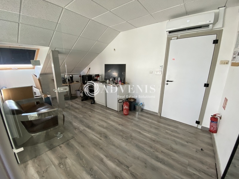 Location Bureaux TRAPPES (78190) - Photo 6