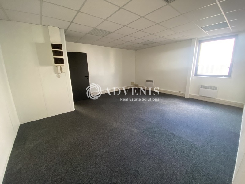 Location Bureaux COIGNIERES (78310) - Photo 3