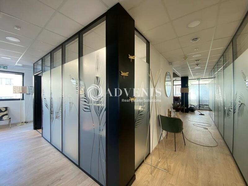 Location Bureaux ELANCOURT (78990) - Photo 4