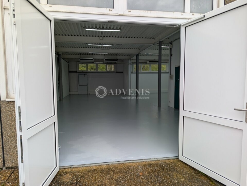 Location Activités Entrepôts VOISINS LE BRETONNEUX (78960) - Photo 4