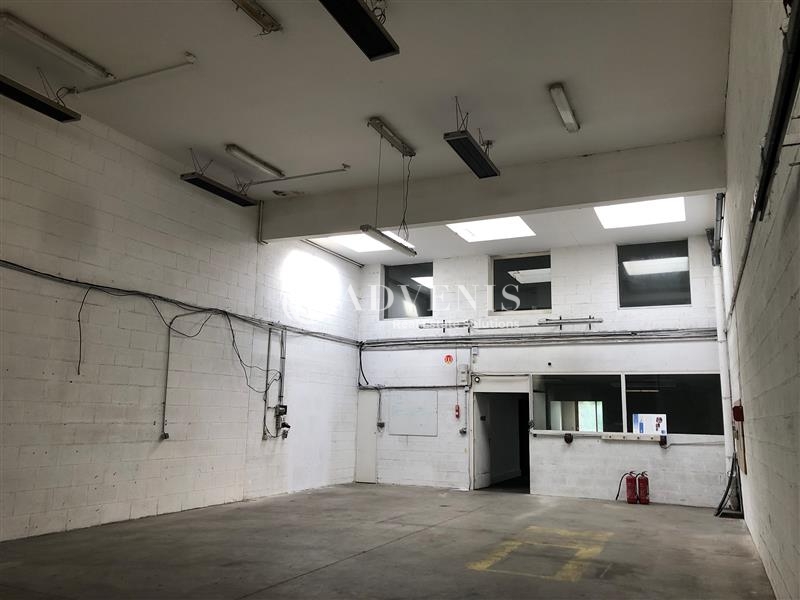 Location Activités Entrepôts VOISINS LE BRETONNEUX (78960) - Photo 1