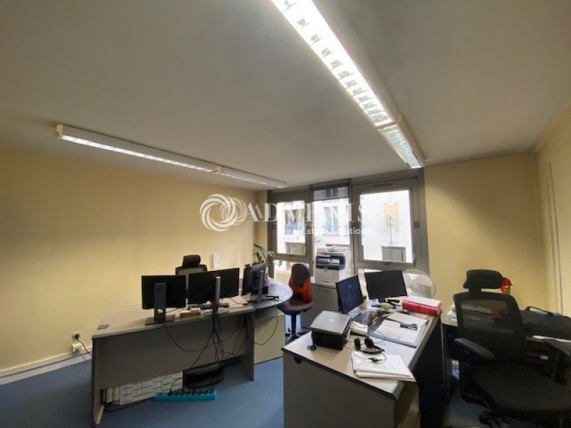 Vente Investisseur Bureaux VERSAILLES (78000) - Photo 7