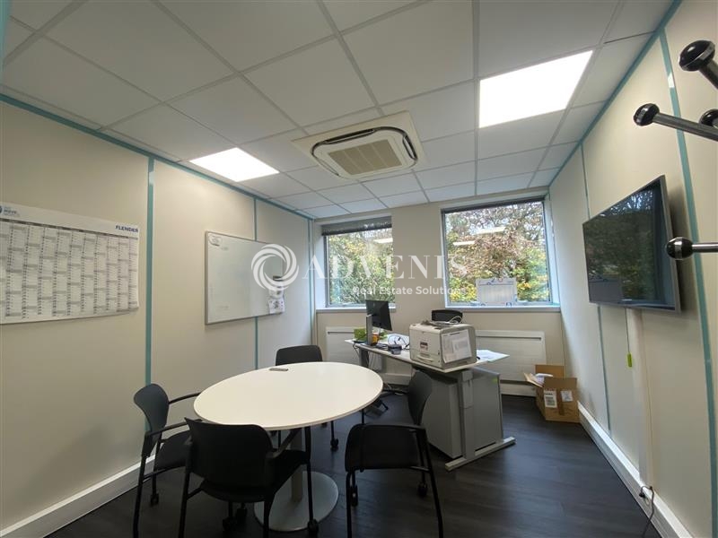 Location Bureaux VOISINS LE BRETONNEUX (78960) - Photo 2