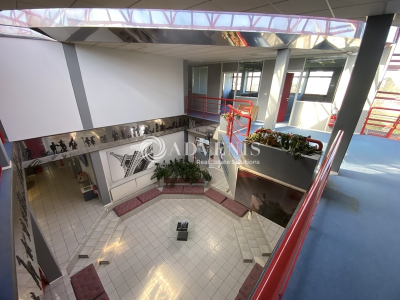 Location Entrepôts MAUREPAS (78310) - Photo 8