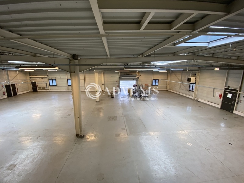 Location Entrepôts TRAPPES (78190) - Photo 2