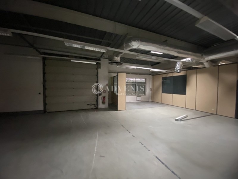 Location Entrepôts TRAPPES (78190) - Photo 2