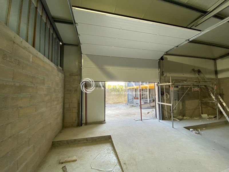 Location Entrepôts COIGNIERES (78310) - Photo 3