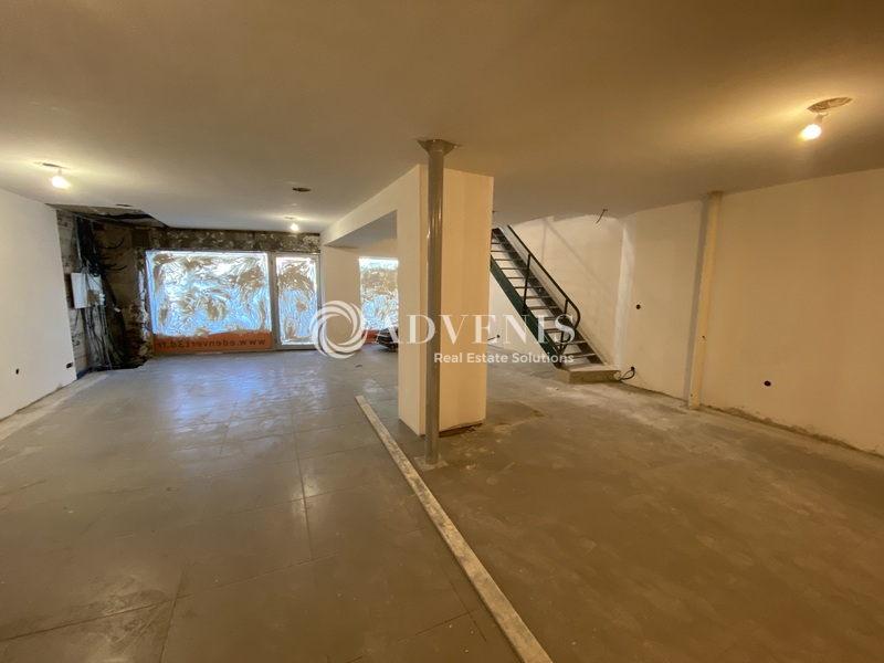 Location Commerces COIGNIERES (78310) - Photo 3