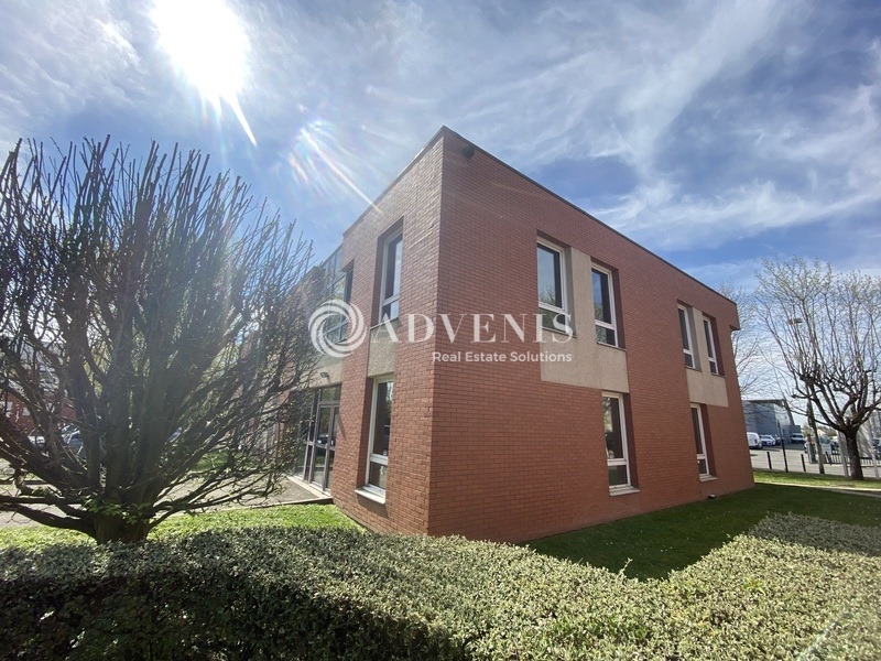 Vente Investisseur Activités Entrepôts MONTIGNY LE BRETONNEUX (78180) - Photo 2