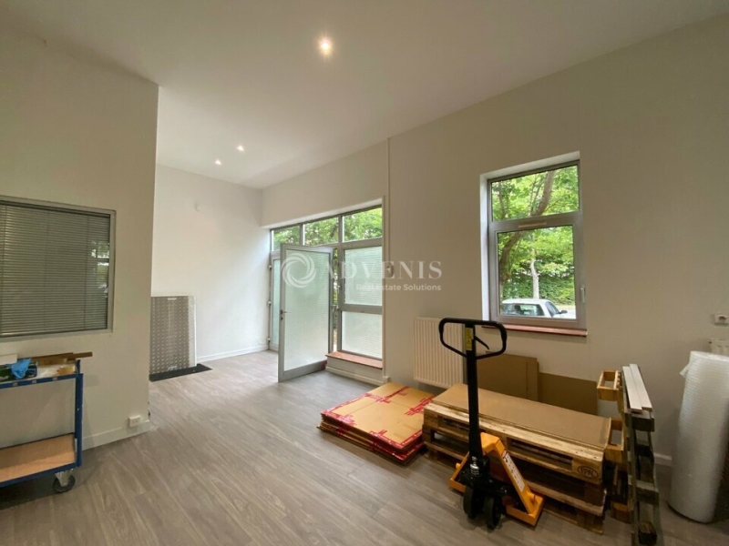 Location Activités Entrepôts VOISINS LE BRETONNEUX (78960) - Photo 1
